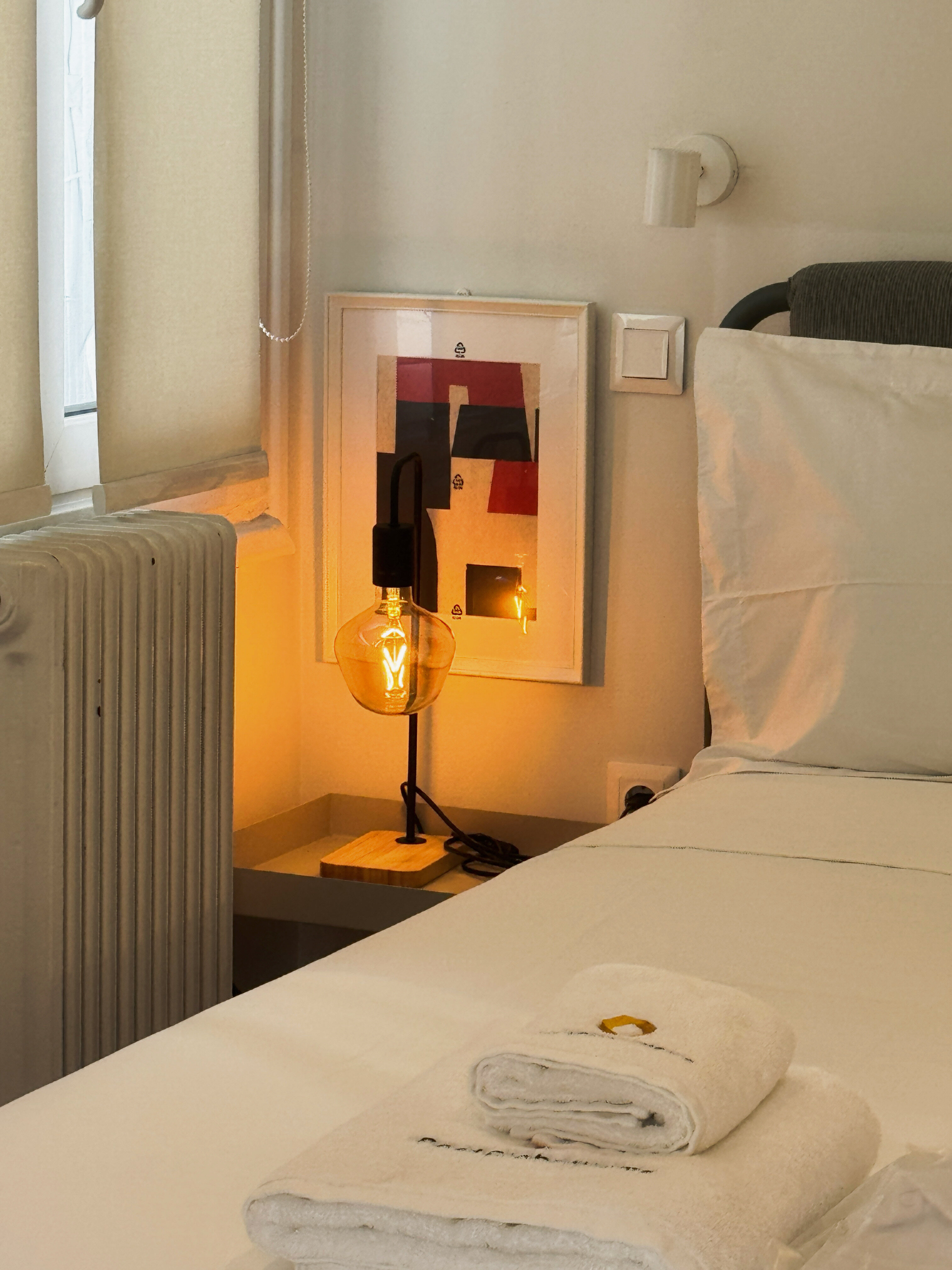 Deluxe Double Room or Two Single Beds with Ba 10