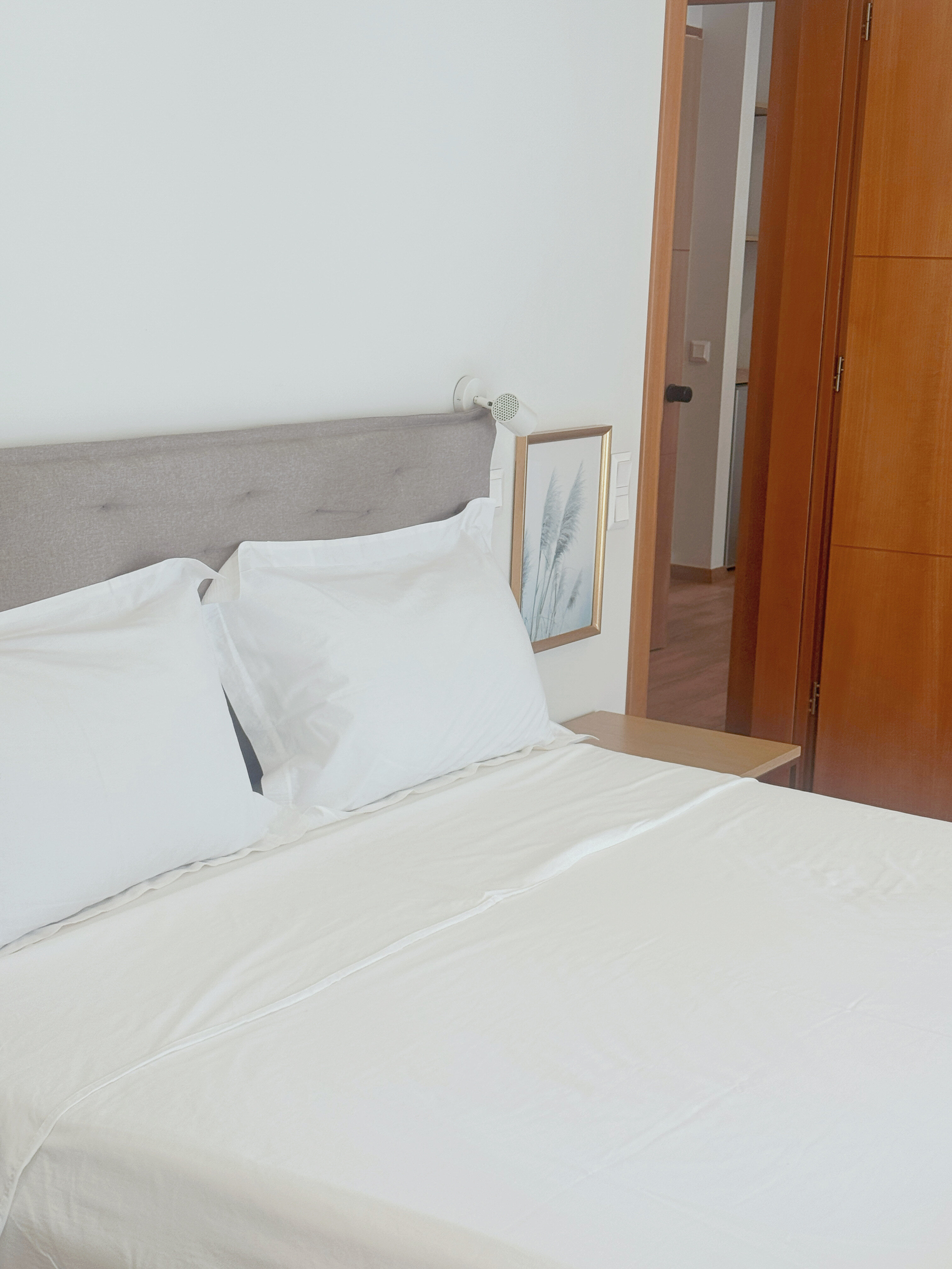 Deluxe Double Room or Two Single Beds with Balcony 15