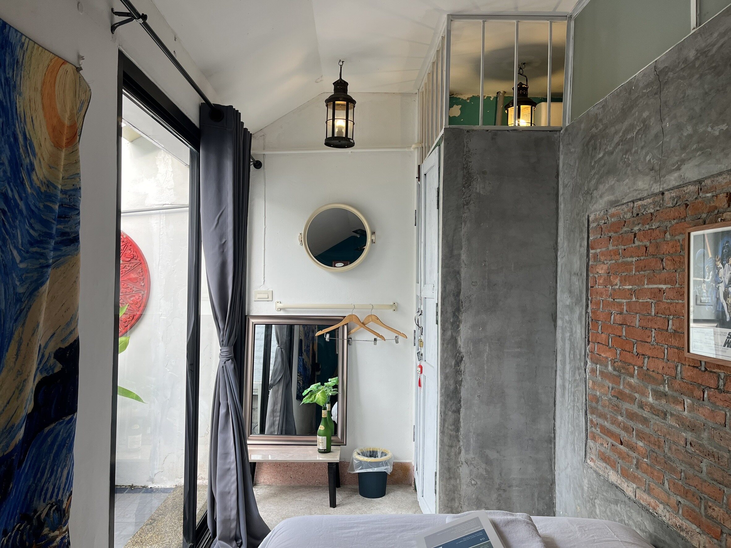 Single Room with Balcony 1