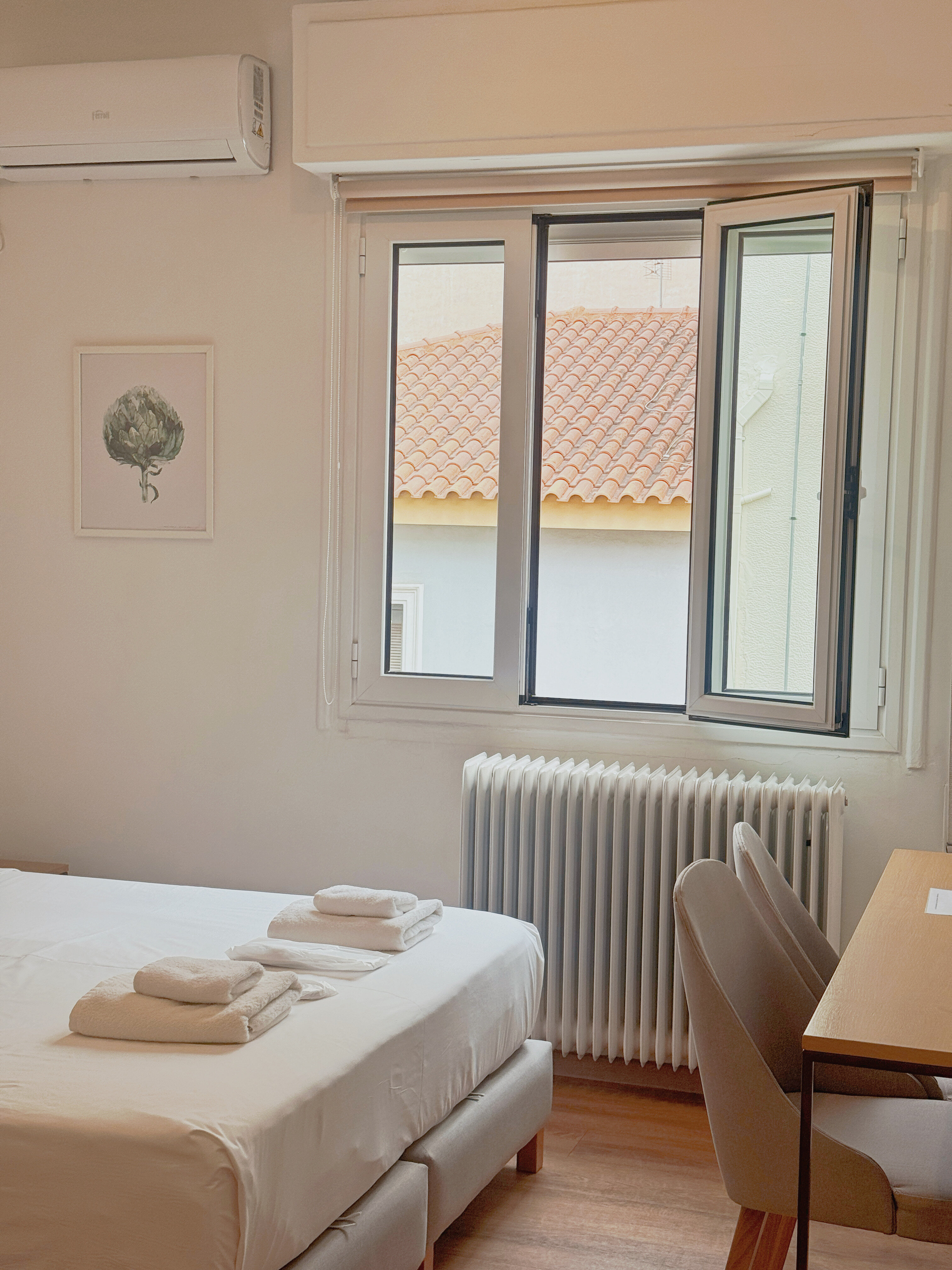 Deluxe Double Room or Twin Beds 2