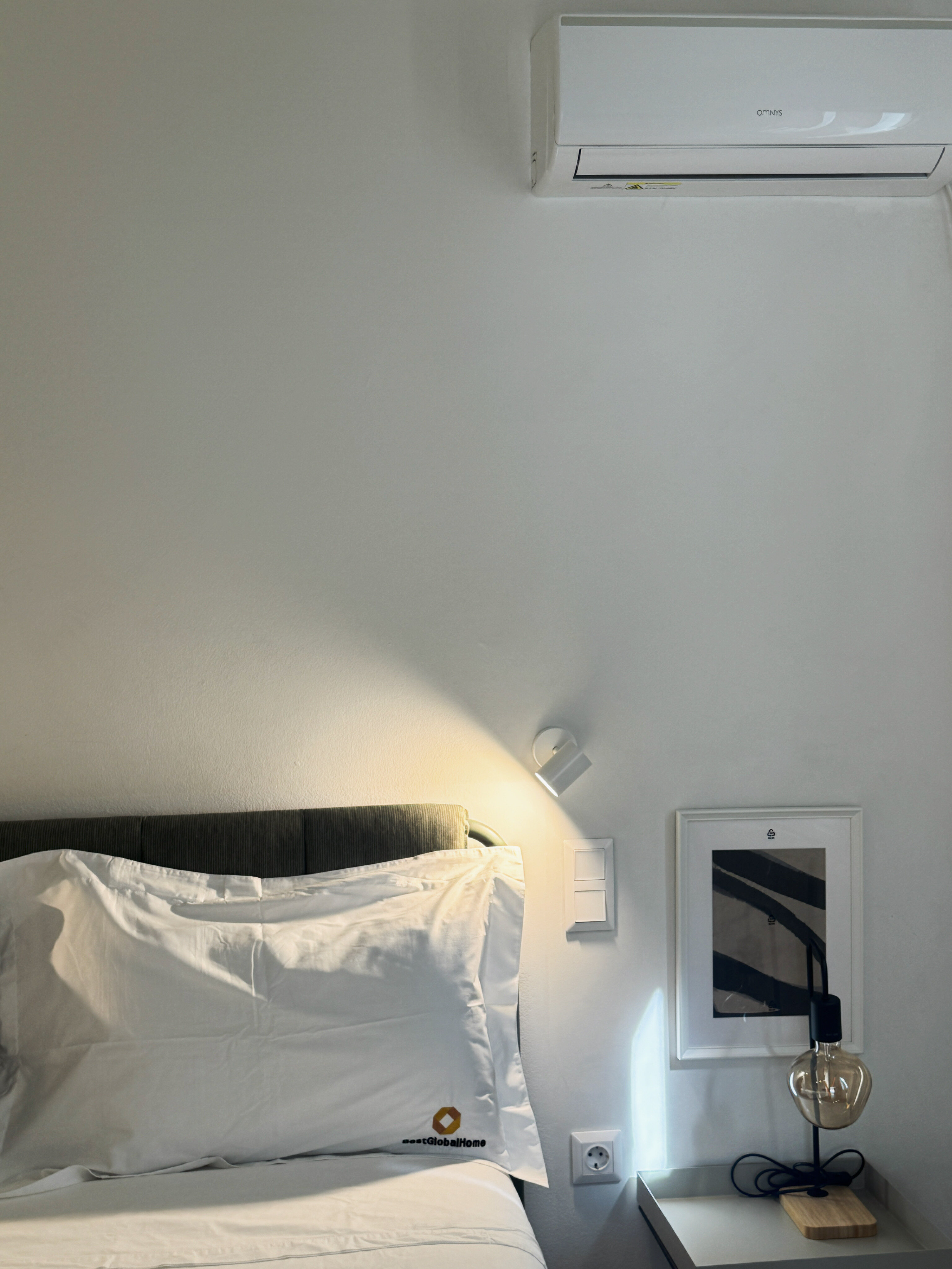 Deluxe Double Room or Two Single Beds with Ba 6