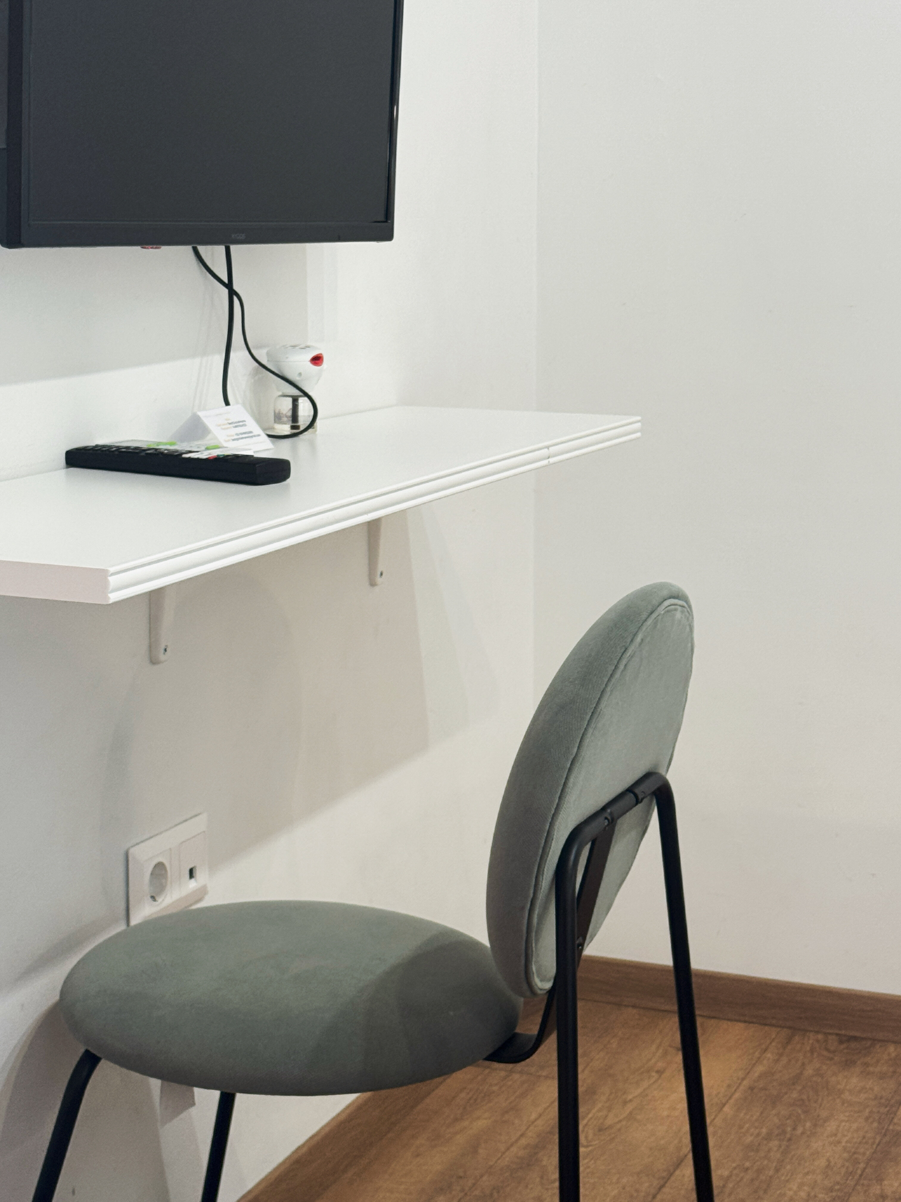 Deluxe Double Room or Two Single Beds with Ba 4