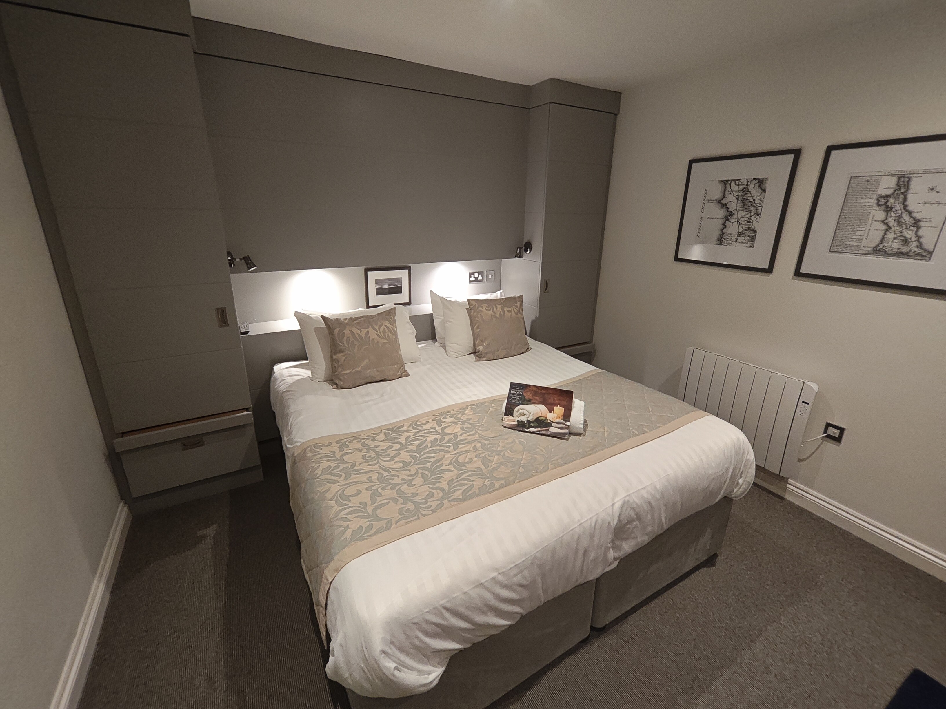 Two Bedroom Lodge with Sea View 1