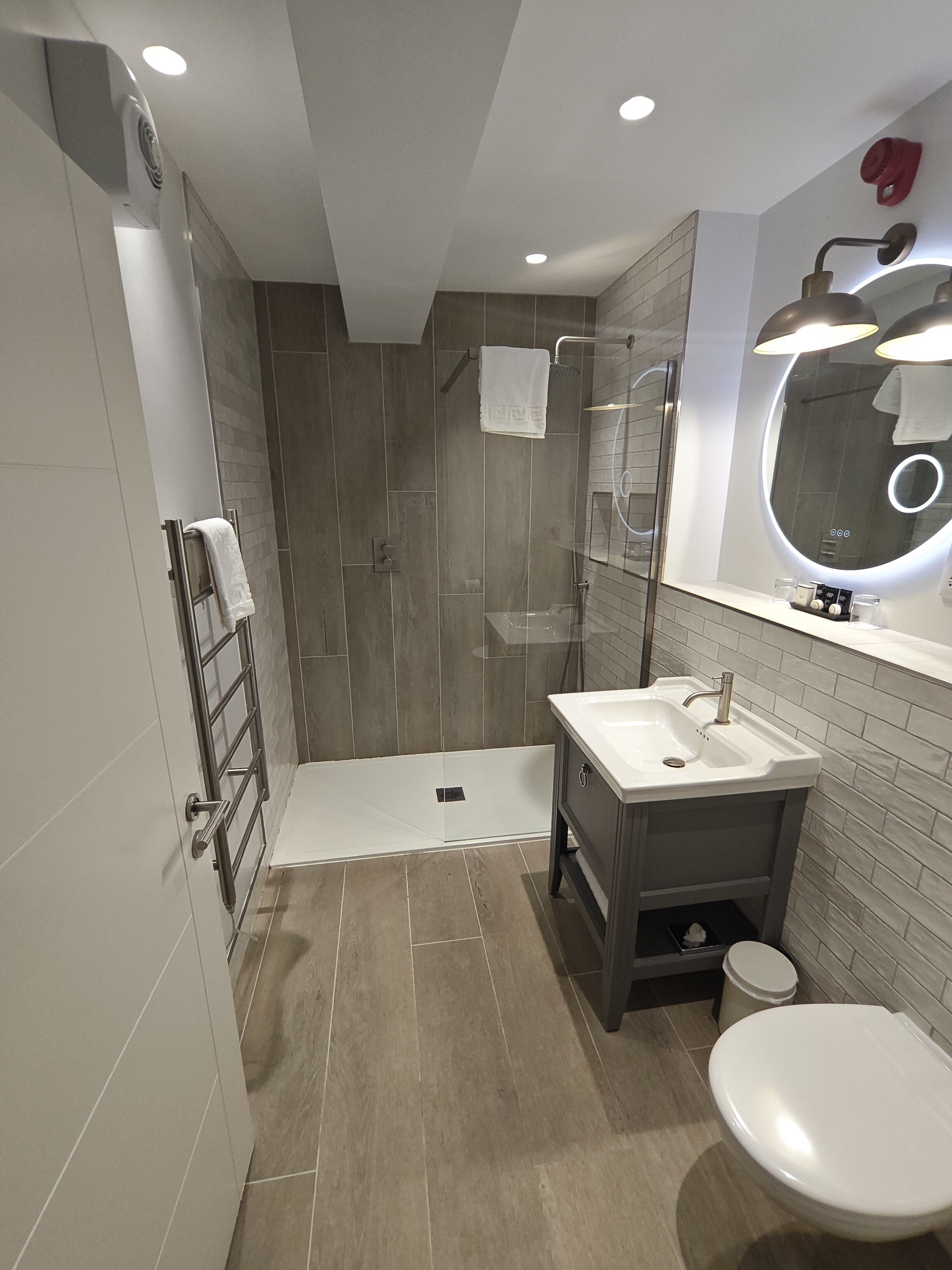 Superior Double or Twin Terrace & Disability Access 3