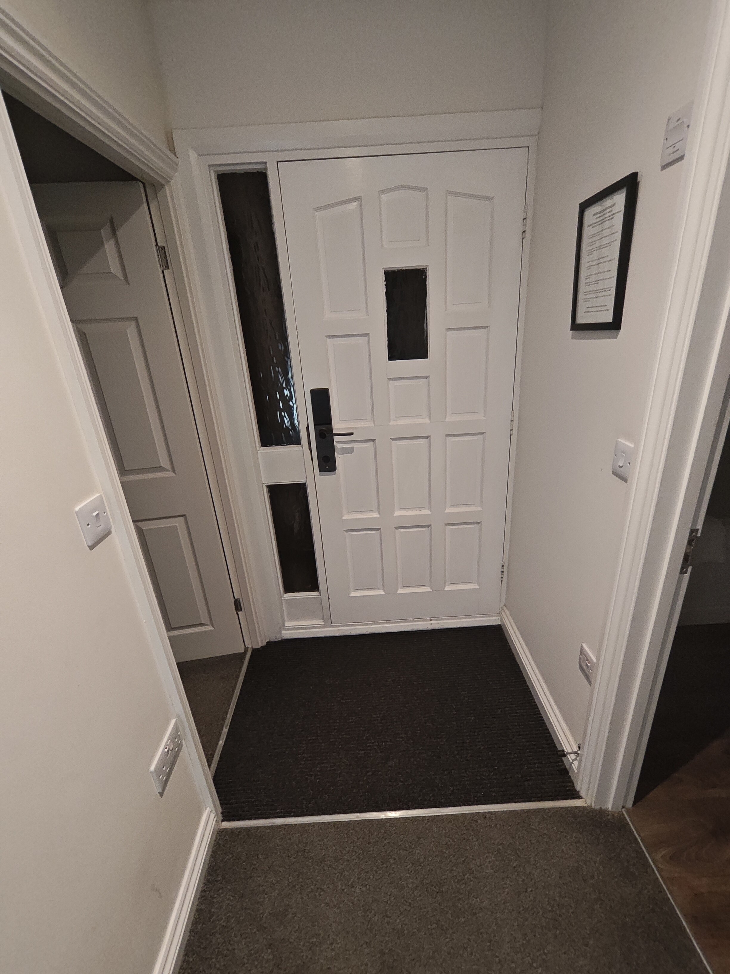 Two bedroom Lodge with Patio 7