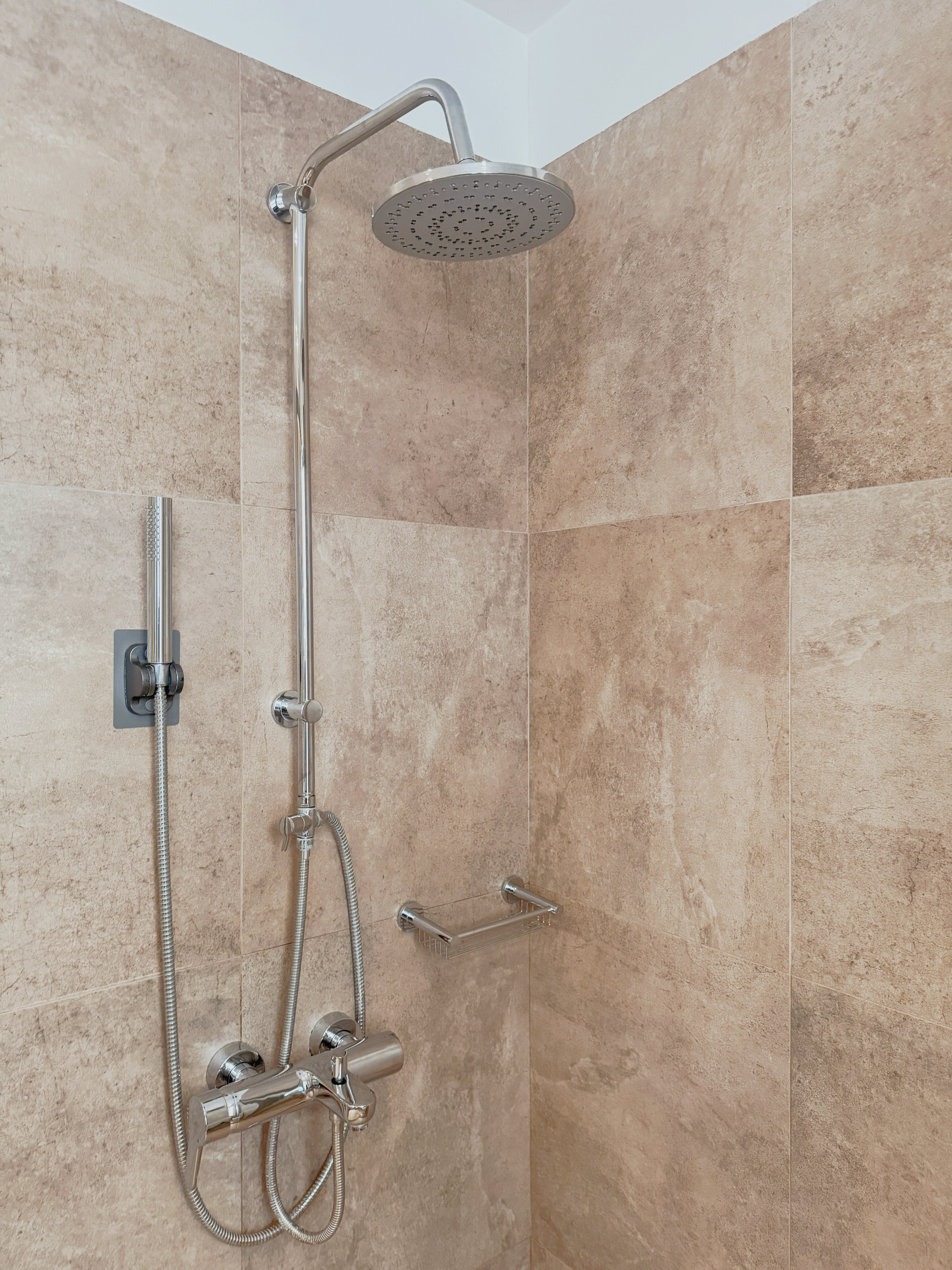 Deluxe Double Room or Twin Beds 12