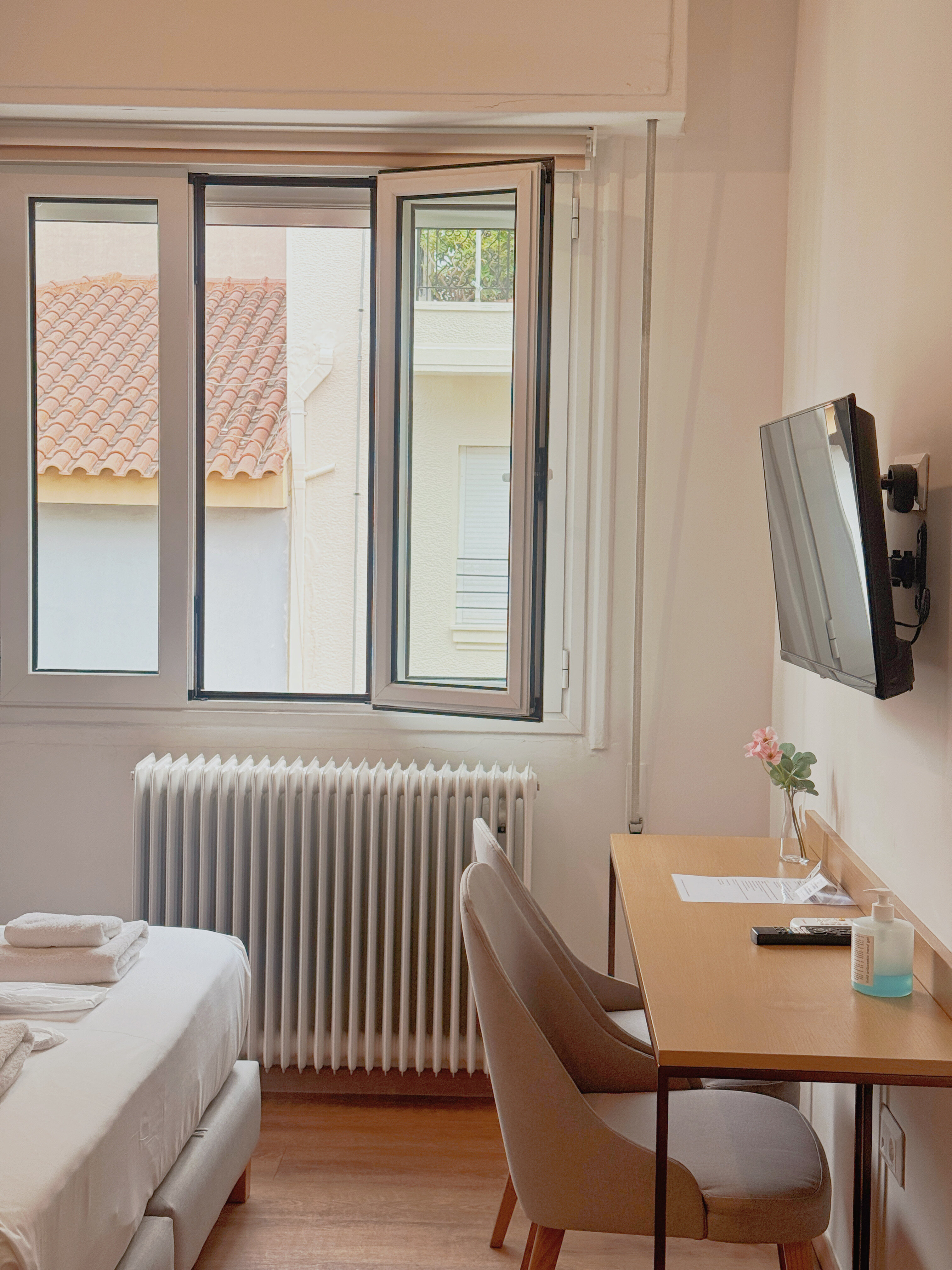 Deluxe Double Room or Twin Beds 1