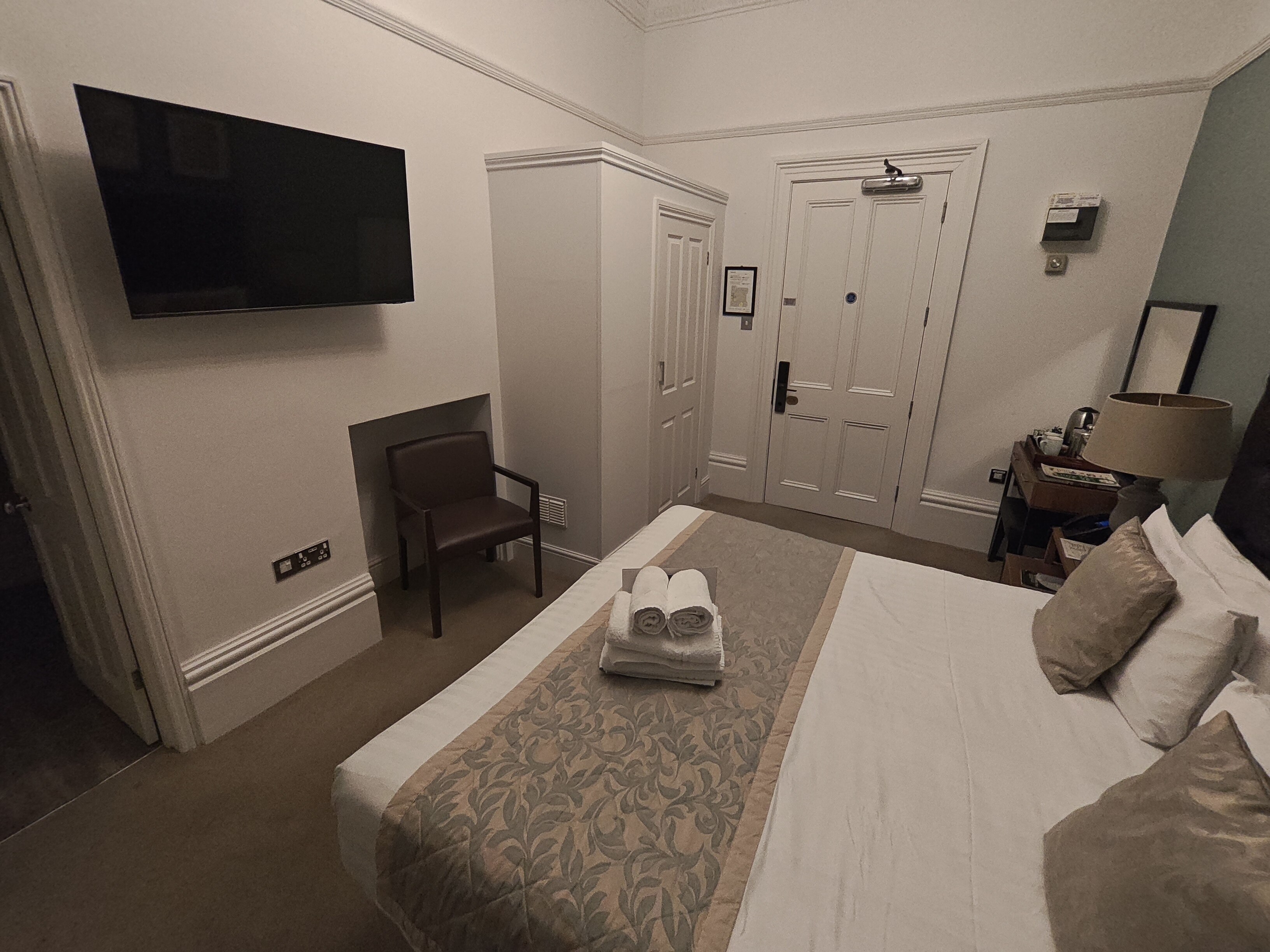 Standard Double or Twin Room 3