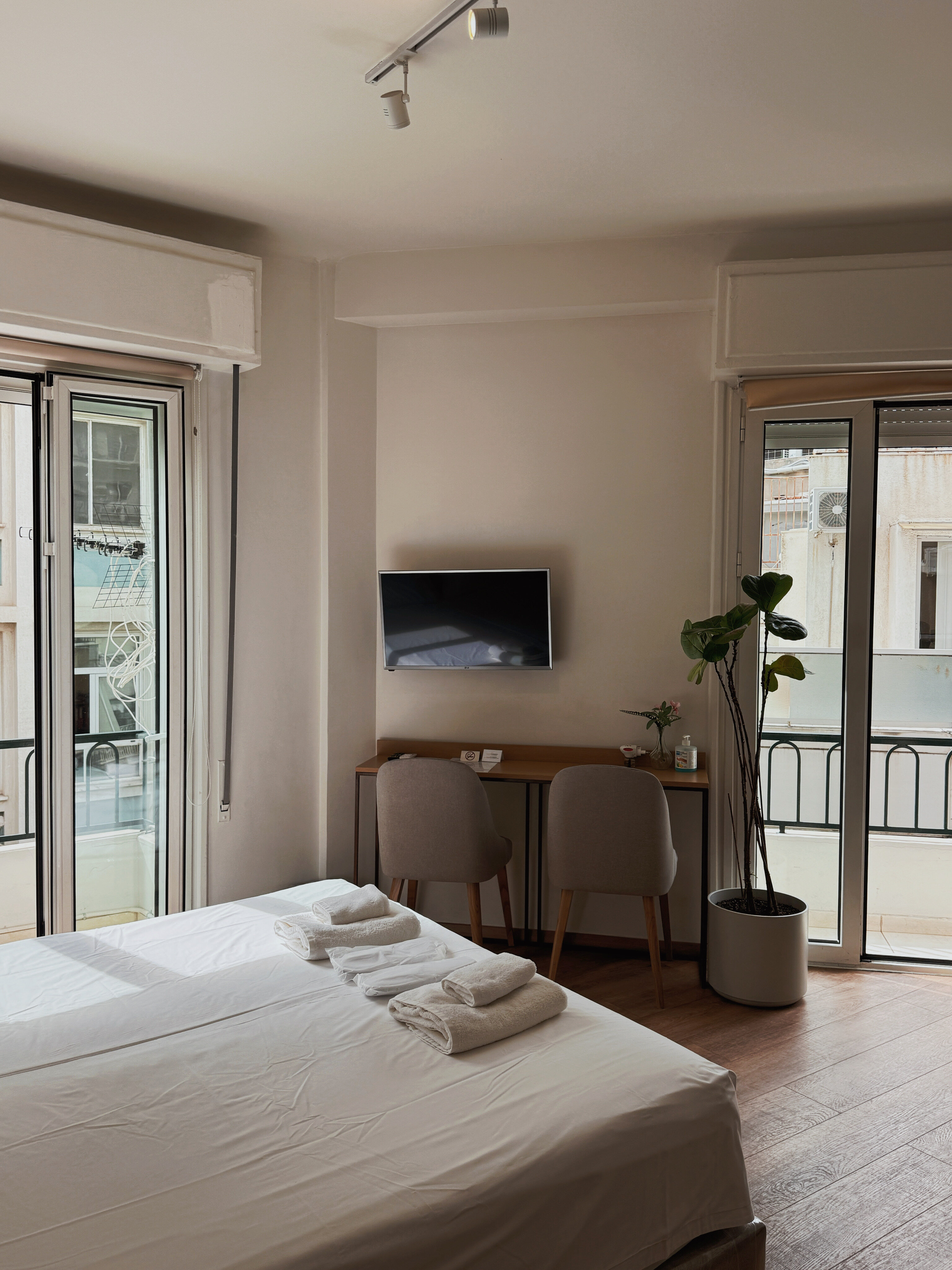 Deluxe Double Room or Two Single Beds with Balcony 2