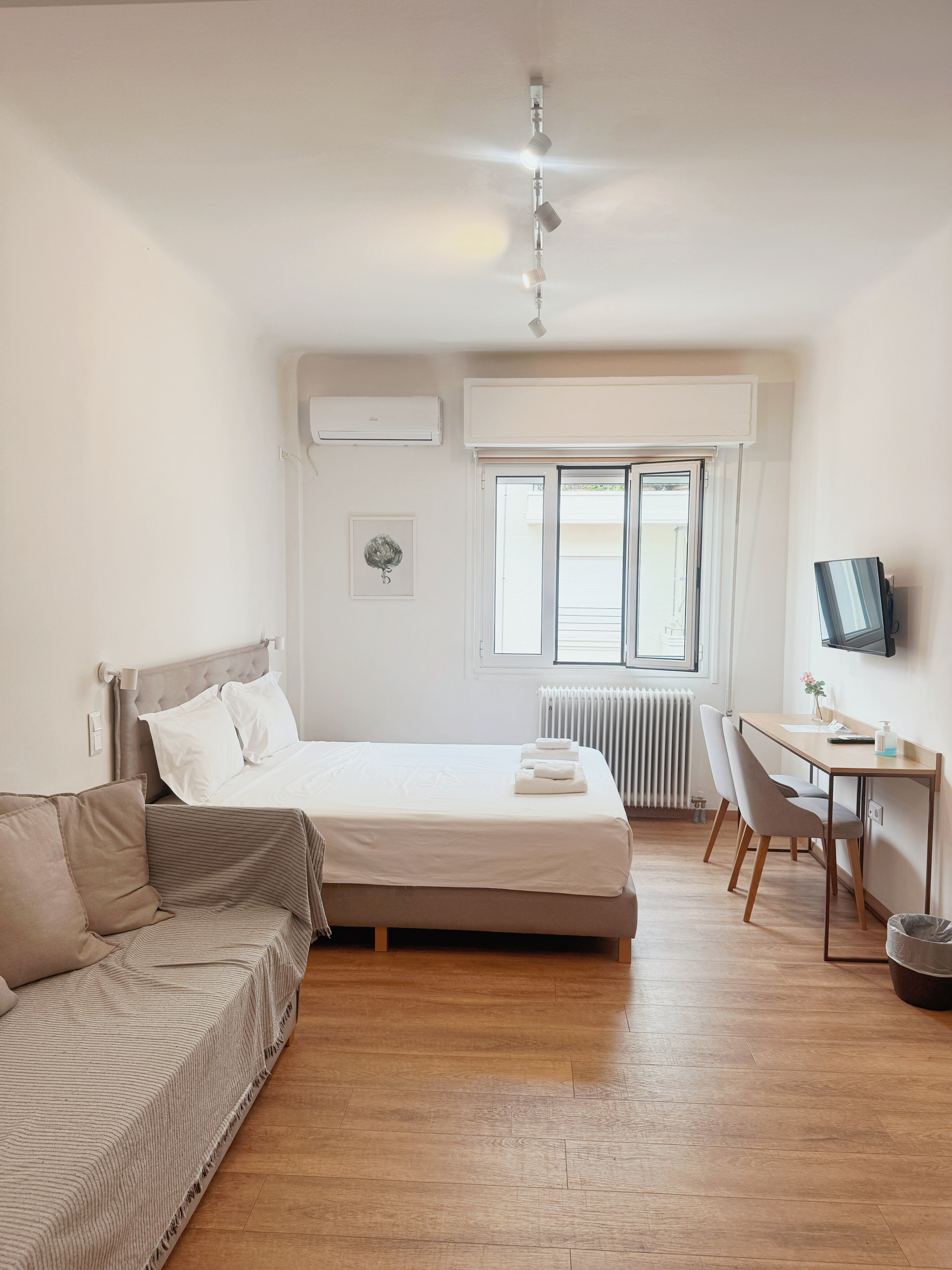 Deluxe Double Room or Twin Beds 0