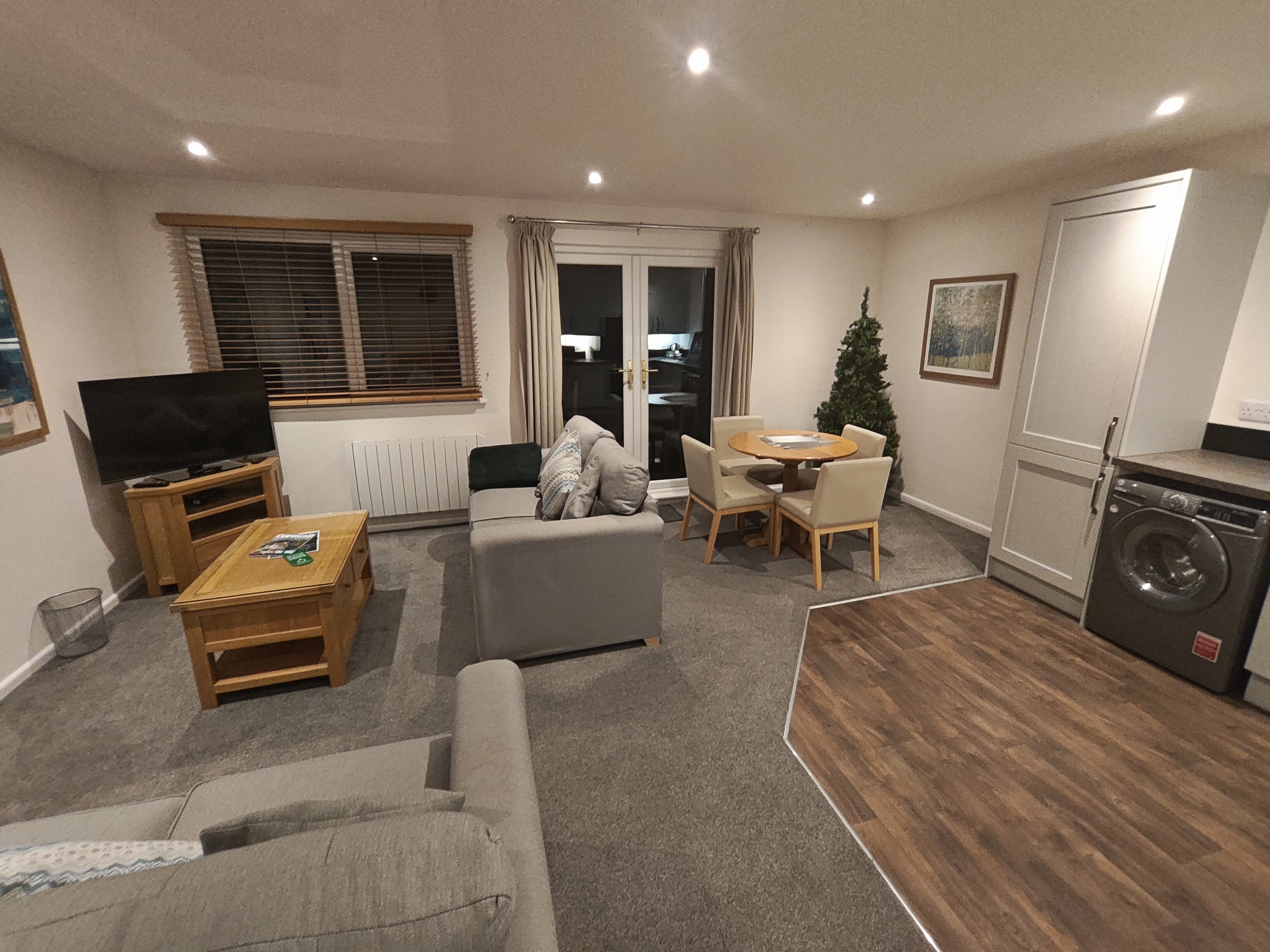 One Bedroom Lodge with Patio 0