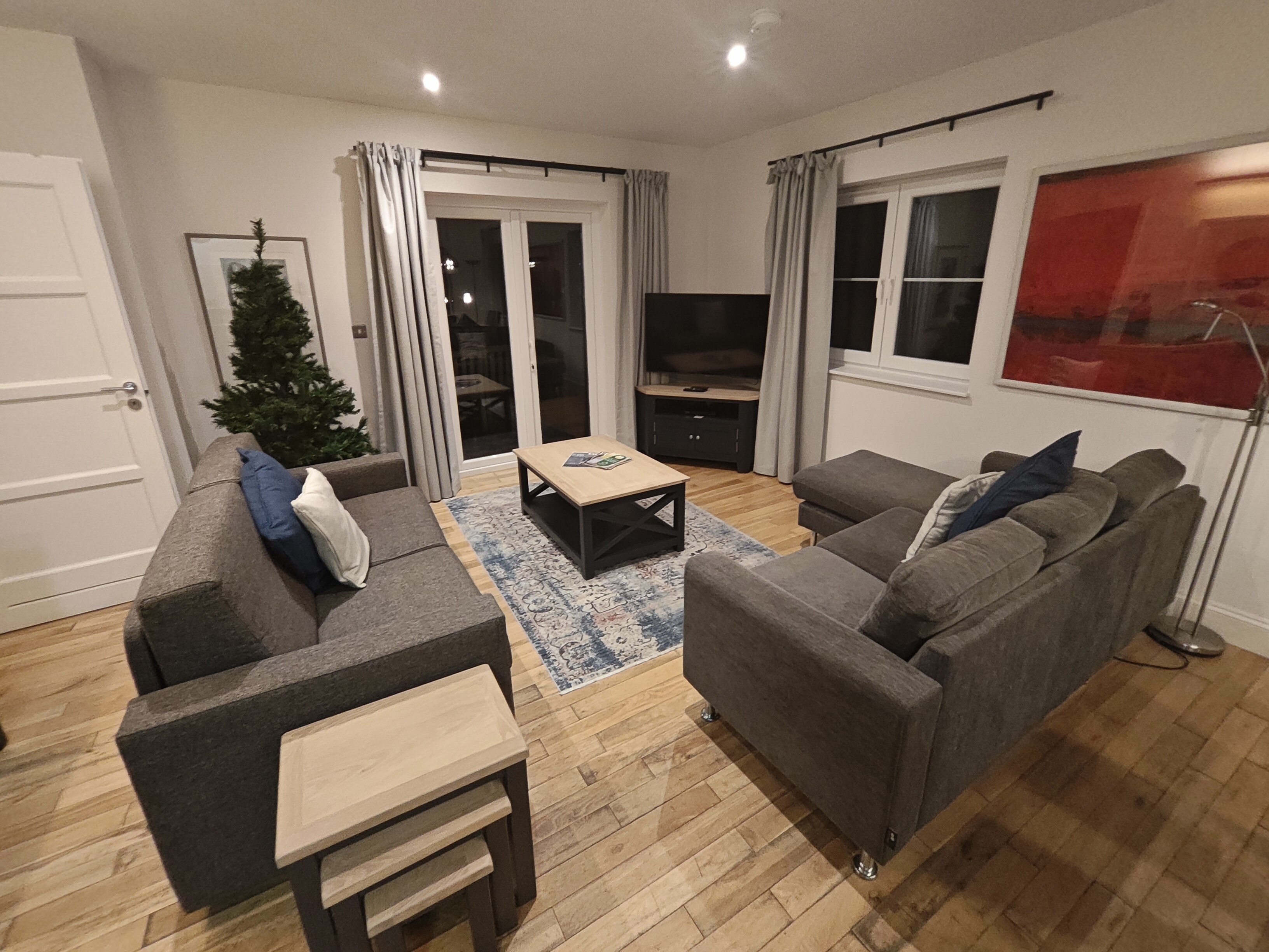 Two-Bedroom Lodge Terrace 5