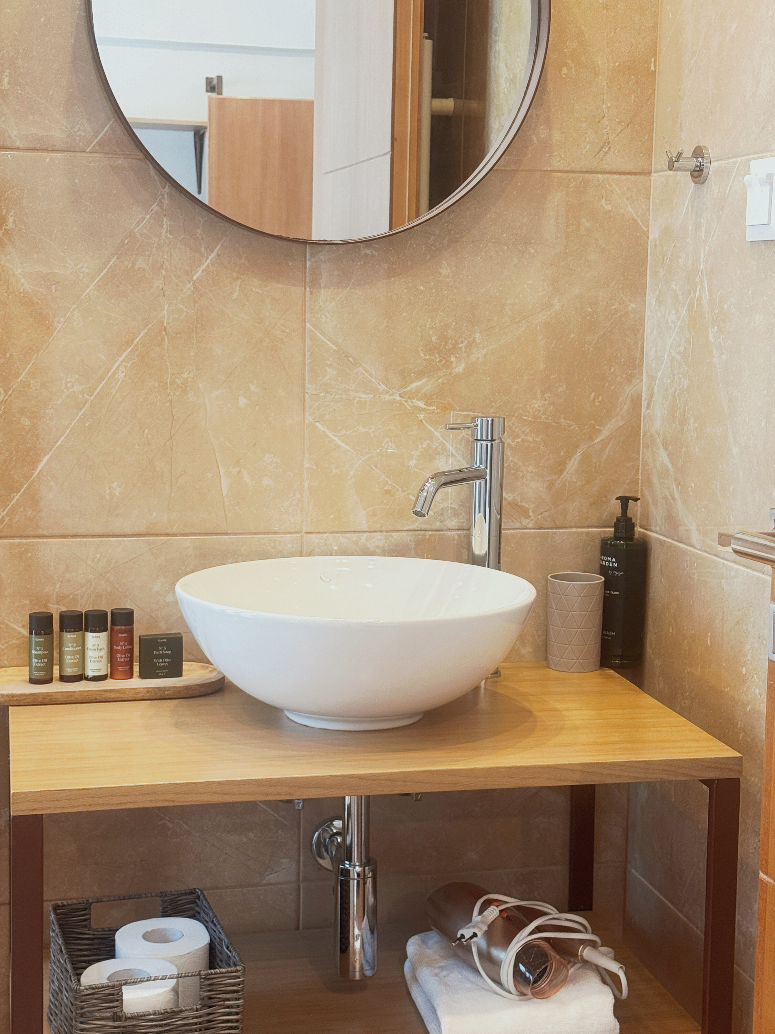 Deluxe Double Room or Two Single Beds with Balcony 10