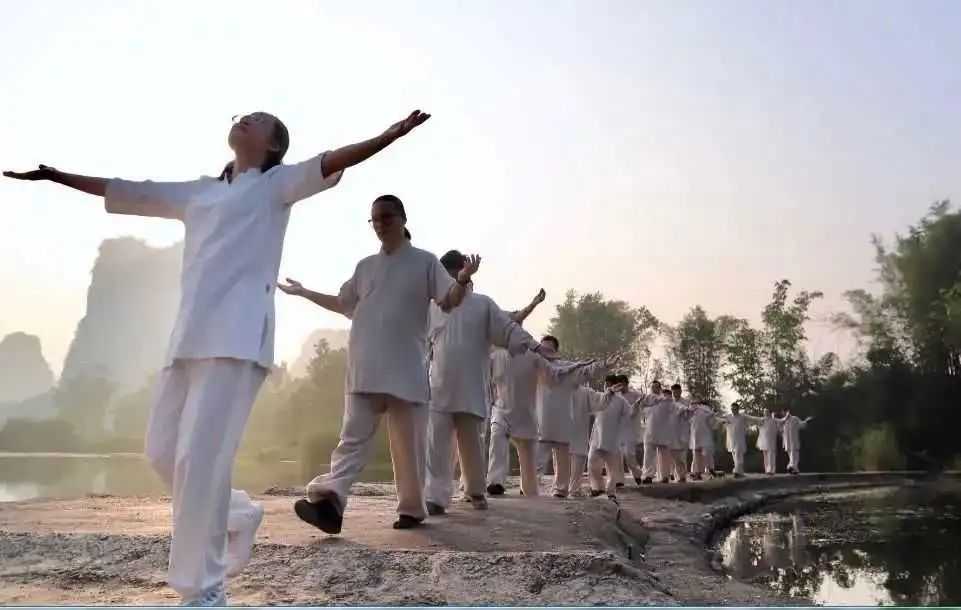 潜派旅行