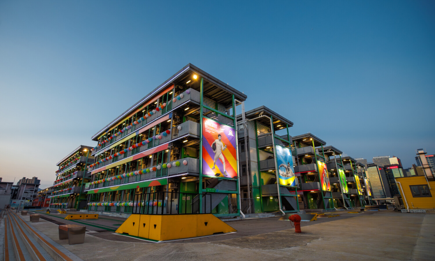 Runway 1331 - Enlight Youth Hostel 10